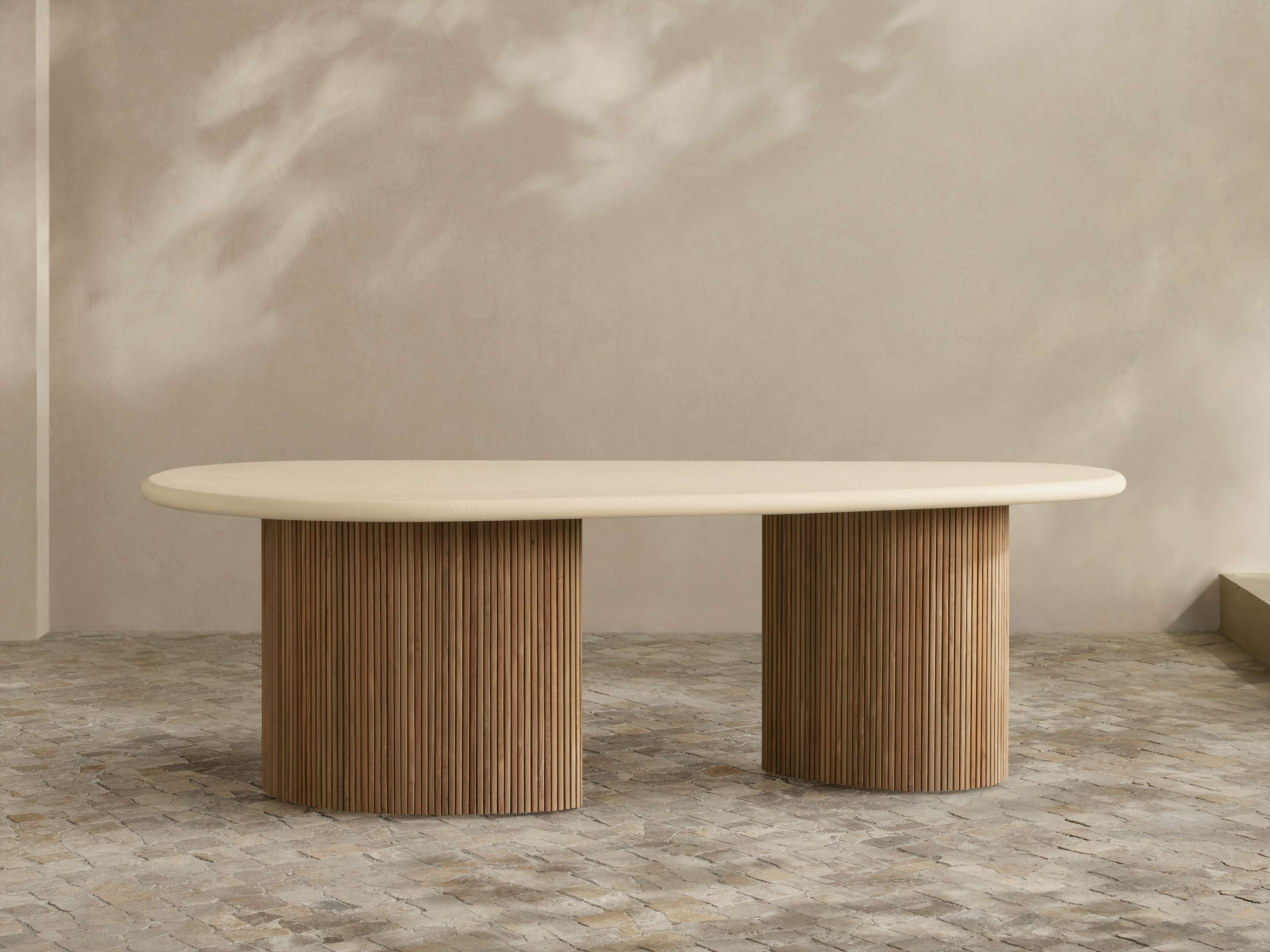 Table à manger d'extérieur en pierre calcaire